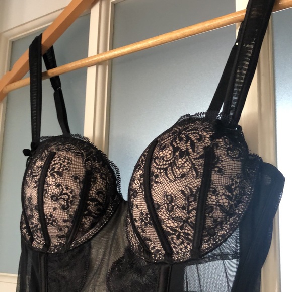 Sexy black corset - Picture 2 of 8